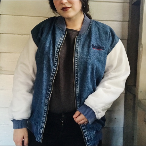 Vintage denim Jacket - Picture 2 of 8